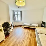 Grosse Fuer Gruppen, Zentral Gelegen 马格德堡