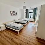 Grosse Fuer Gruppen, Zentral Gelegen * ماغديبورغ