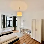 Grosse Fuer Gruppen, Zentral Gelegen *