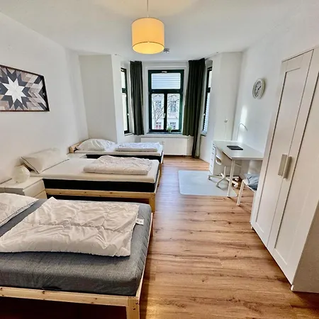 Grosse Fuer Gruppen, Zentral Gelegen *