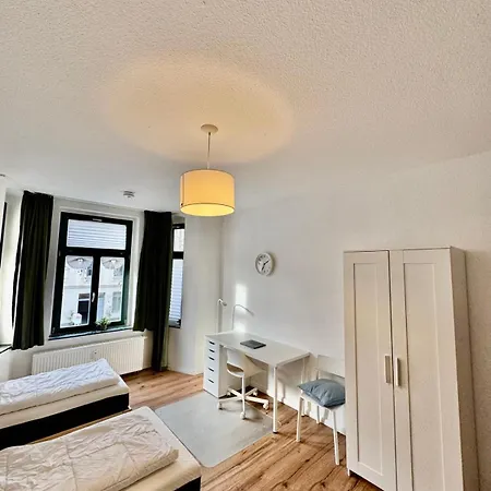 Grosse Fuer Gruppen, Zentral Gelegen Apartman